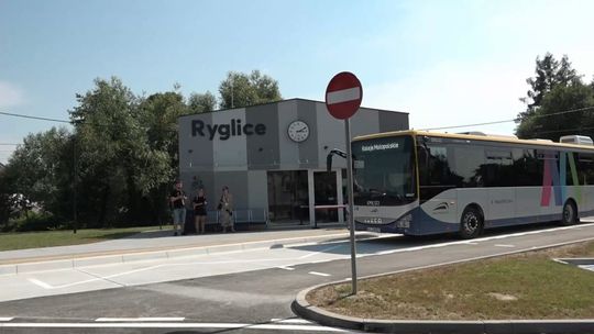 Nowoczesny węzeł przesiadkowy w Ryglicach już otwarty