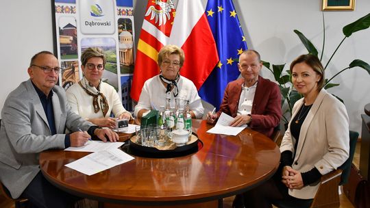 Nowy autobus dla podopiecznych ŚDS w Oleśnicy