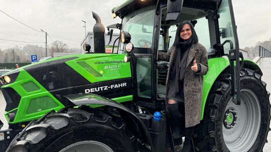 Nowy ciągnik rolniczy DEUTZ FAHR i pług śnieżny w Gminie Ciężkowice!