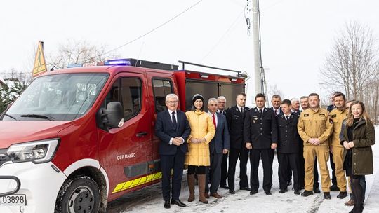 Nowy samochód strażacki dla OSP Małec