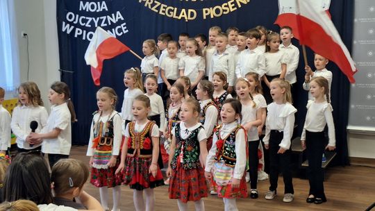 Nowy Wiśnicz rozbrzmiał patriotyczną piosenką