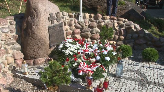 Obchody 71. rocznicy ostatniej walki kpt. Jana Dubaniowskiego "Salwy"