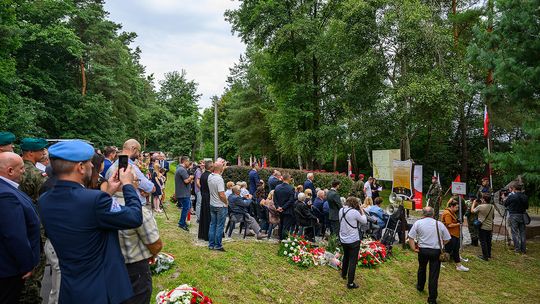 Obchody 80. rocznicy operacji „III Most” w Wał Rudzie i Zabawie