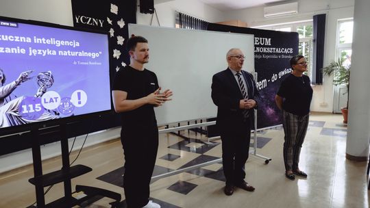 Od gwiazd do sztucznej inteligencji