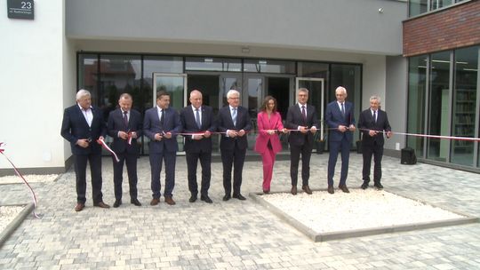 Oficjalnie otwarto nową siedzibę Samorządowego Centrum Kultury i Bibliotek w Szczucinie