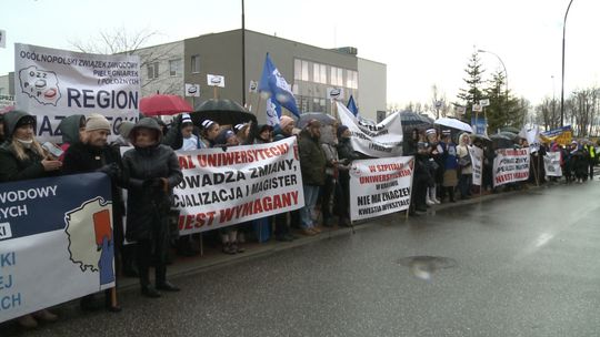 Ogólnopolski protest pielęgniarek i położnych w Tarnowie