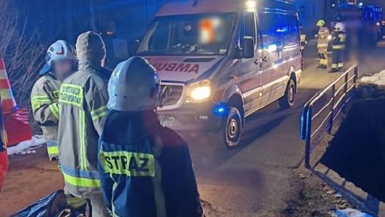 Osoba wpadła do rzeki, konieczna była reanimacja