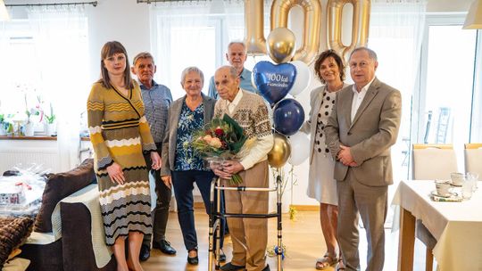 Pan Franciszek Kiełbowicz skończył 100 lat. Wyjątkowy jubileusz w gminie Tarnów