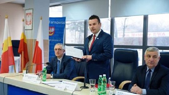 Paweł Smoleń przewodniczący Rady Powiatu Tarnowskiego zaprasza na XLVI sesję Rady Powiatu Tarnowskiego