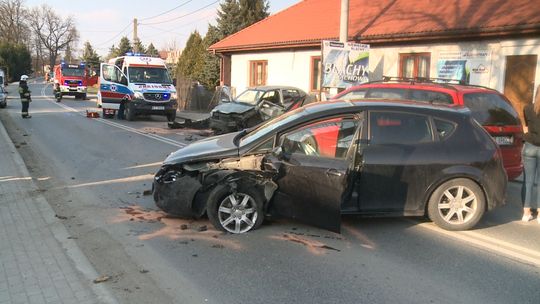 Pięć osób trafiło do szpitala po wypadku w Tuchowie