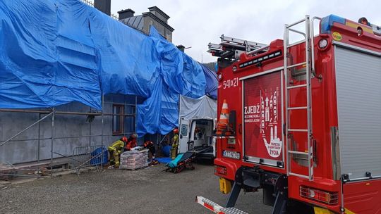 Pijany budowlaniec spadł z rusztowania. Trafił do szpitala Pijany budowlaniec spadł z rusztowania. Trafił do szpitala