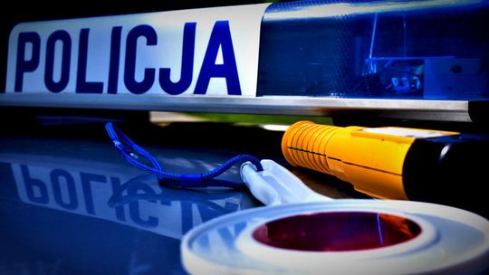 Pijany kierowca zasnął za kierownicą na pasie autostrady w kierunku Rzeszowa