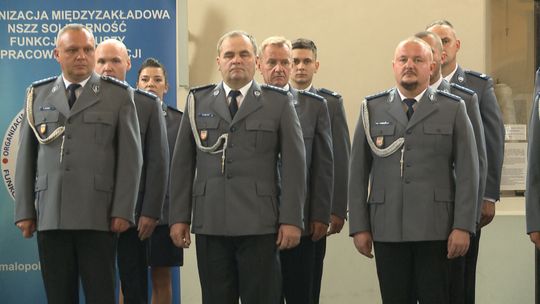 Policja z Powiatu Dąbrowskiego świętuje 104. rocznicę powstania