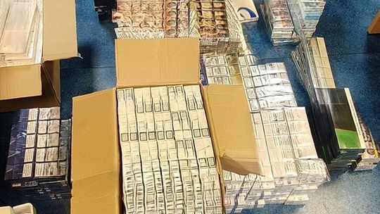 Policjanci z Chrzanowa zabezpieczyli tytoń i papierosy bez akcyzy Policjanci z Chrzanowa zabezpieczyli tytoń i papierosy bez akcyzy