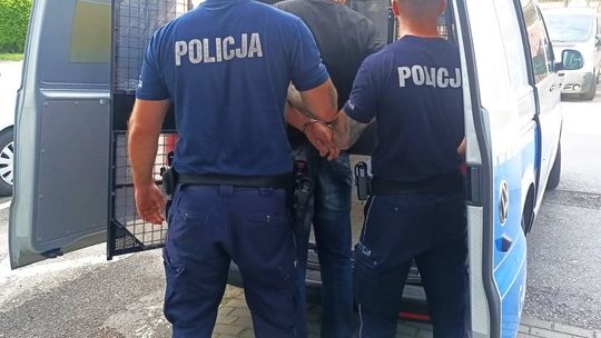 Policjanci zatrzymali mężczyznę podejrzewanego o przestępstwo seksualne wobec dziesięcioletniej dziewczynki