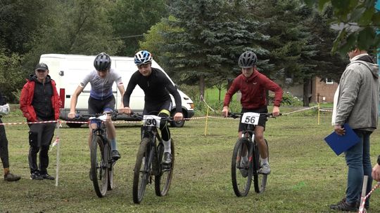 Ponad 50 młodych kolarzy na starcie. Powiatowe zmagania MTB w Siedliskach