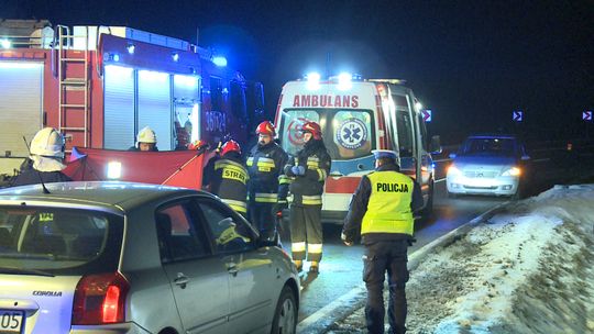 Poręba Radlna: Piesza potrącona przez samochód zmarła w szpitalu