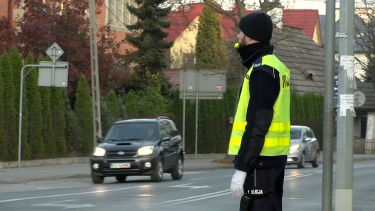 Potrącenia, pijani kierowcy i utraty prawa jazdy. Policjanci podsumowują "Akcję znicz" w Tarnowie, Brzesku, Bochni i D. Tarnowskiej