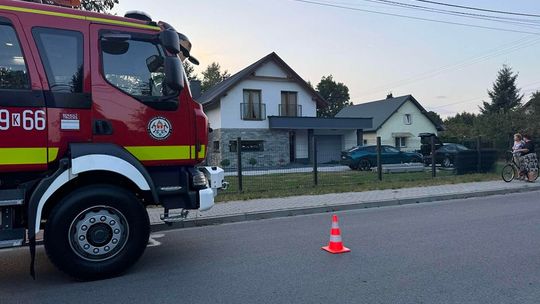 Pożar donicy na balkonie domu w Wierzchosławicach