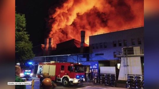 Pożar fabryki opon w Dębicy. Zapalił się jeden z segmentów hali produkcyjnej