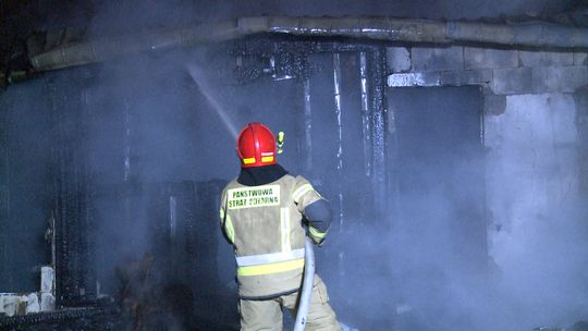 Pożar na terenie ogródków działkowych w Tarnowie-Mościcach. Interweniowało 4 zastępy straży