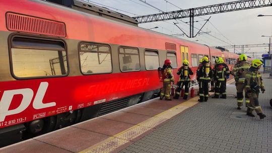 Pożar pociągu na stacji w Dębicy. Ewakuowano około 250 pasażerów