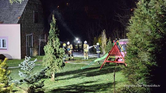 Pożar samochodu w Jadownikach k/Brzeska