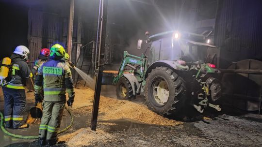 Pożar suszarni zboża w powiecie dąbrowskim