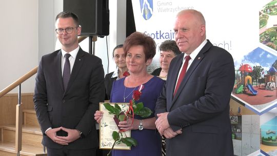 Pracownicy samorządowi z Wietrzychowic docenieni przez prezydenta Polski