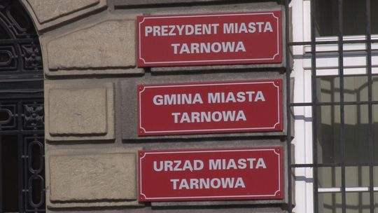 Prezydent z niższym wynagrodzeniem? Dwóch radnych bardzo by tego chciało 