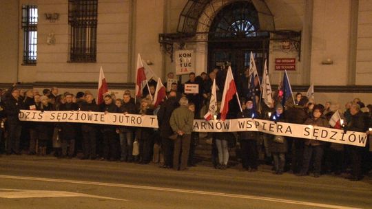 Protest pod tarnowskim sądem