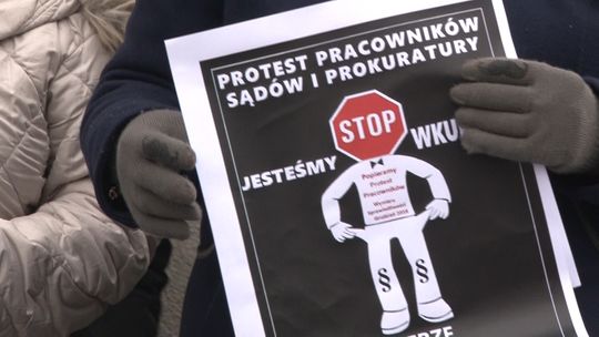 Protest pracowników prokuratury: Jesteśmy zdesperowani