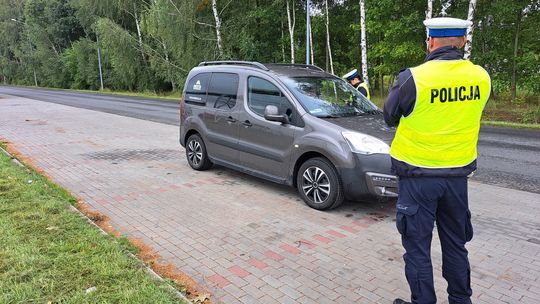 Przekroczenie prędkości i jazda bez dokumentów po ulicach Tarnowa przez obywatela Rumunii