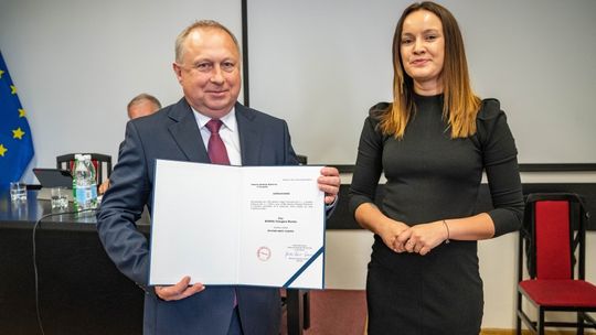 Radni i wójt gminy Tarnów złożyli ślubowanie