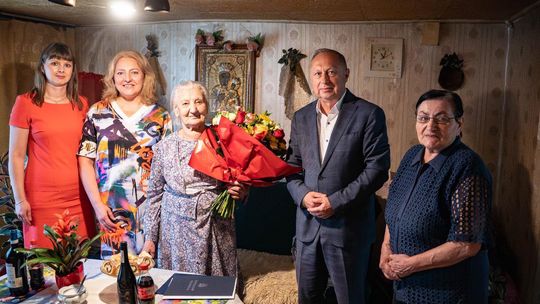 Rozalia Bisek z Woli Rzędzińskiej obchodziła setne urodziny! Rozalia Bisek z Woli Rzędzińskiej obchodziła setne urodziny!