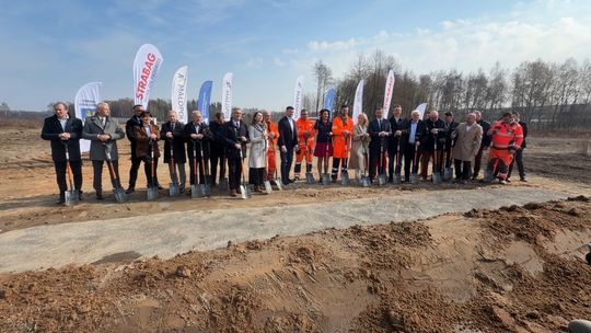 Rusza budowa obwodnicy Lisiej Góry. Inwestycja za 80 milionów złotych stała się faktem Rusza budowa obwodnicy Lisiej Góry. Inwestycja za 80 milionów złotych stała się faktem