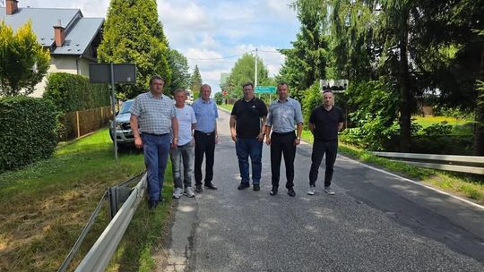 Rusza remont ponad 3 kilometrów dróg w Brzozówce i Zaczarniu. Inwestycja za blisko 1,9 mln zł