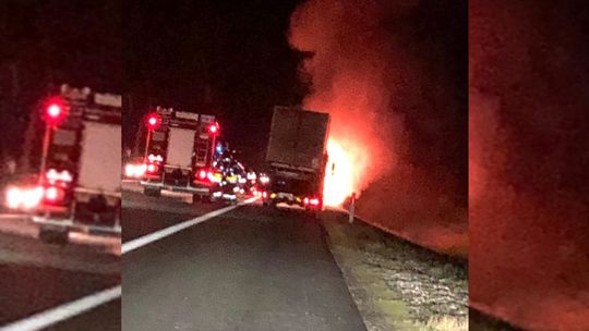 Samochód stanął w ogniu na tarnowskim odcinku autostrady A4