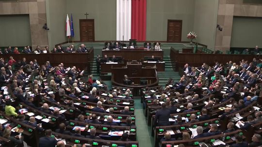 Sejm przyjął uchwałę ws. obrony dobrego imienia św. Jana Pawła II