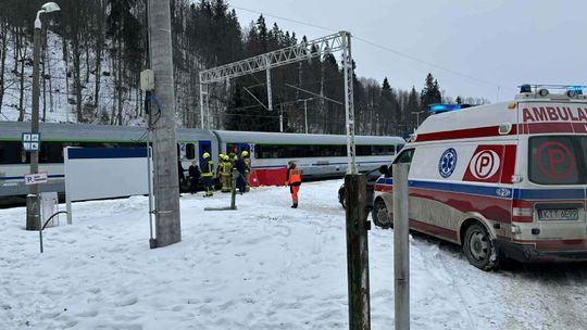 Śmiertelne potrącenie przez pociąg w Biały Dunajcu. Ewakuowano około 650 osób