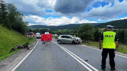 Śmiertelny wypadek drogowy w Lubomierzu. Zginęła 51-letnia motocyklistka, emerytowana policjantka
