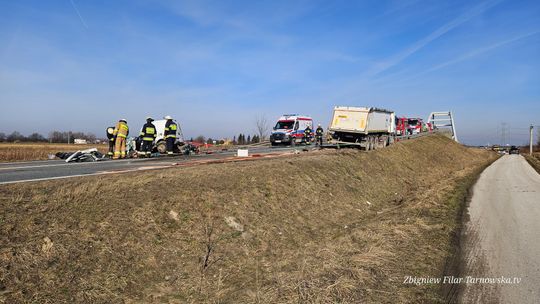 Śmiertelny wypadek na obwodnicy Wojnicza. Droga na Zakliczyn zablokowana