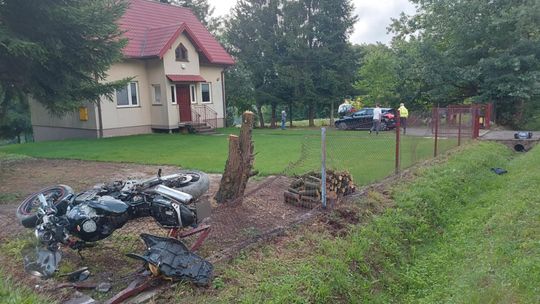 Śmiertelny wypadek w Lichwinie. Nie żyje 25-latek!