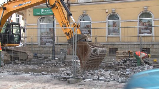 Stara kostka z Krakowskiej może dostać nowe życie