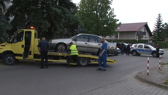 Straż Miejska usuwa wraki pojazdów z tarnowskich ulic