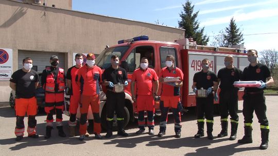 Strażacy z Jadownik wspierają brzeskich medyków