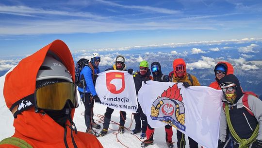 Strażacy z Tarnowa na szczycie Mont Blanc