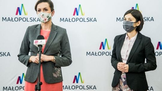 Stypendyści spotkali się z Martą Malec-Lech podczas świątecznej wideokonferencji