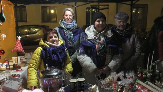 Świąteczny jarmark na wojnickim rynku