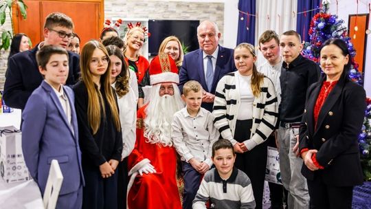 Święty Mikołaj odwiedził dzieci w Rzuchowej